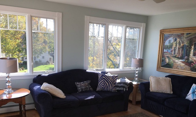 Narragansett House | Incredible Ocean View Beach House