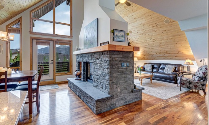 Canmore Condo | Unforgettable Three Sisters View! 3 Bedroom Penthouse Retreat