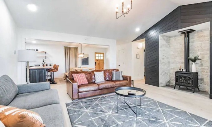 Lost Bridge Village House | Scenic Beaver Lake Views with a Private Hot Tub Retreat