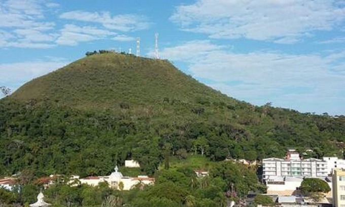 Caxambu Apartment | Unforgettable Views of Caxambu with Family-Friendly Amenities