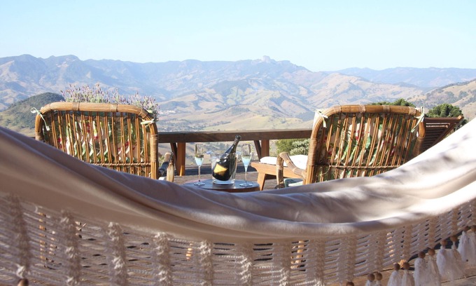Sao Bento do Sapucai House | Breathtaking Lake Views and Comfort in Mantiqueira