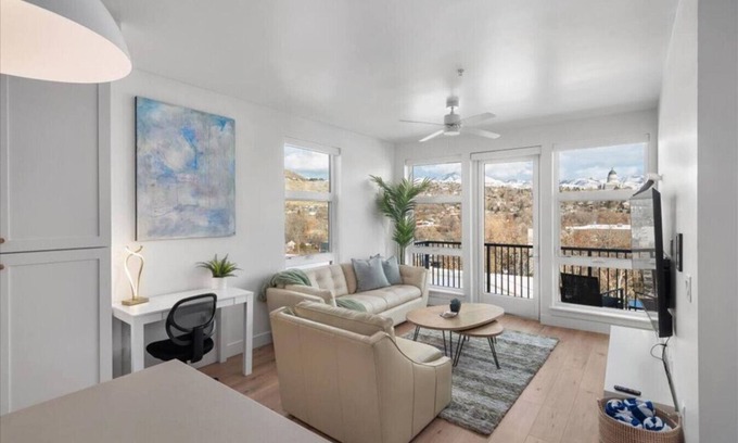 Fairpark Apartment | INCREDIBLE Views Capital +MTN+City! Penthouse cnr suite! Best Amenities!
