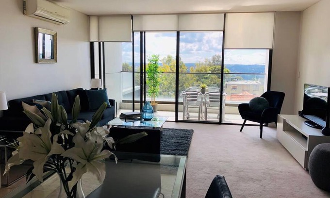 Neutral Bay Apartment | Inviting Waterview Apartment in Neutral Bay - Family Friendly