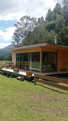 Cochamo Ski Chalet | Exceptional El Refugio Escondido: Pet & Child Friendly Stay