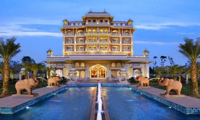 Amer Hotel | Elegant Indana Palace Jaipur: Spa & Ocean View Retreat