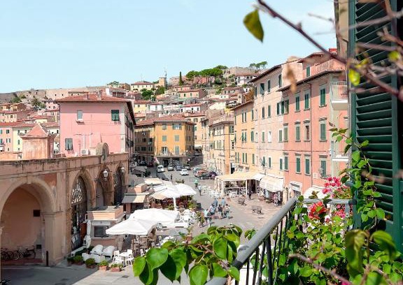 Portoferraio Old Town Bed & Breakfast | Indarsena B&B: Guest Rated 10/10 with Family-Friendly Perks
