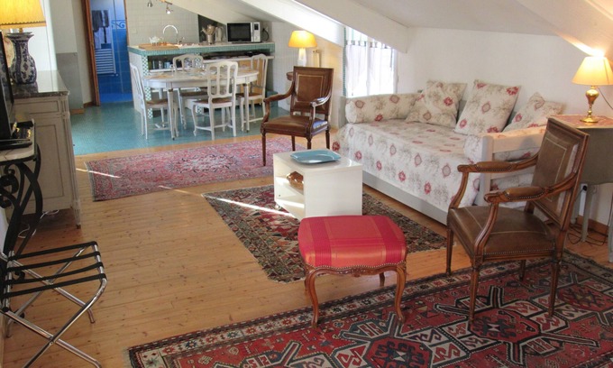 Maisons-Laffitte Apartment | Cozy Independent Apartment in Paris - 10/10 Guest Rated