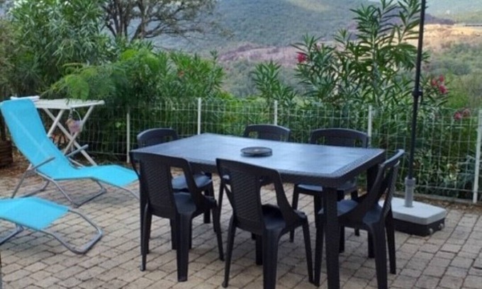 Sartene House | Bright Independent Apartment with Pool & Ocean View