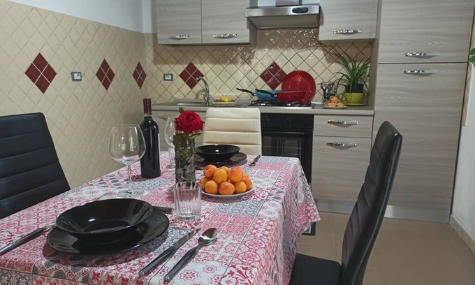 Bosa Historic Centre Apartment | Central Apartment with Ocean View and Spa in Bosa