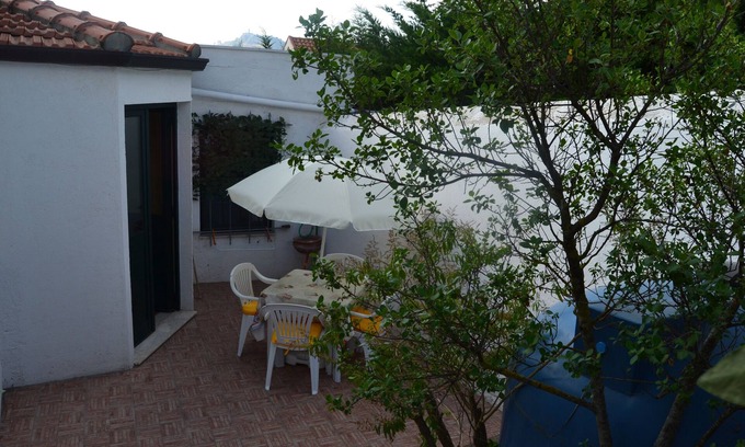 Enna House | Cozy Single House with Pool and Ocean View for 4 Guests