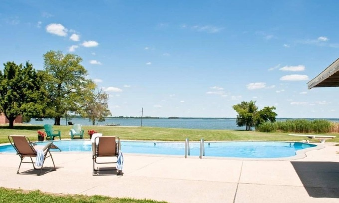 Cambridge House | Discover Indian Fields: Nature Retreat with Pool & More