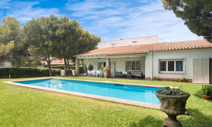 Sitges Villa | Indigo by BlauSitges: Villa with Private Pool & Garden