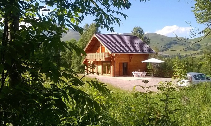 Saint-Jean-d'Arves Ski Chalet | Perfect Chalet for 10 Guests with Pool & Family Amenities