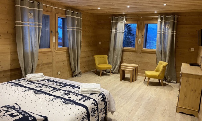 Le Grand-Bornand Ski Chalet | Spacious Chalet for 15 with Spa and Hot Tub Amenities