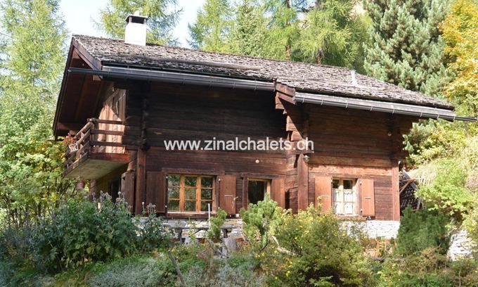 Zinal Ski Chalet | Cozy Chalet in Zinal: Family-Friendly & Pet Friendly Stay