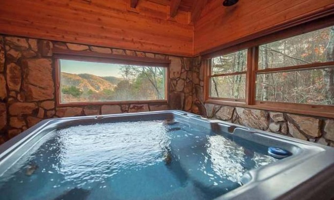 Foxfire Estates Cabin | Indoor Jacuzzi~Adult Cabin~BDSM~Views