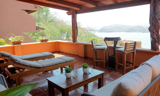 Playa Las Gatas Condo | Romantic 3BR Retreat with Spa, Pool & Ocean Views