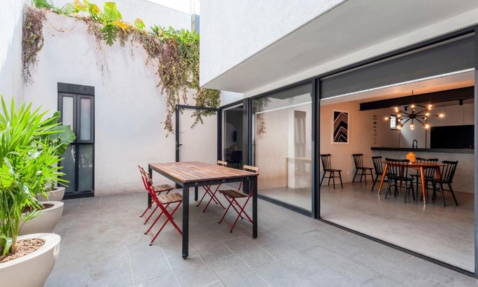 Roma Norte Apartment | Stylish 1BR with Private Terrace in Roma Norte – Rated 10/10