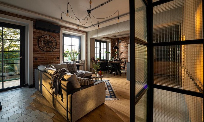 Opole Apartment | Stylish Industrial Apartment in Opole - Rated 10/10!