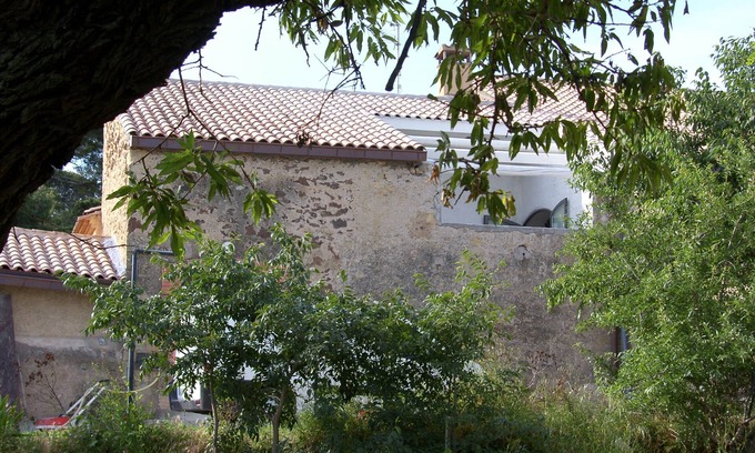 Tourbes House | Stylish Retreat with Garden and Private Pool - 10/10 Rating