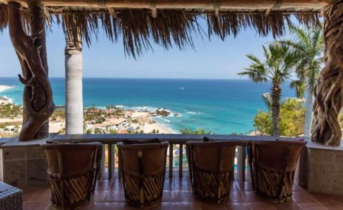 Rancho Cerro Colorado Villa | Captivating Views of Palmilla Beach with Kitchen Amenities