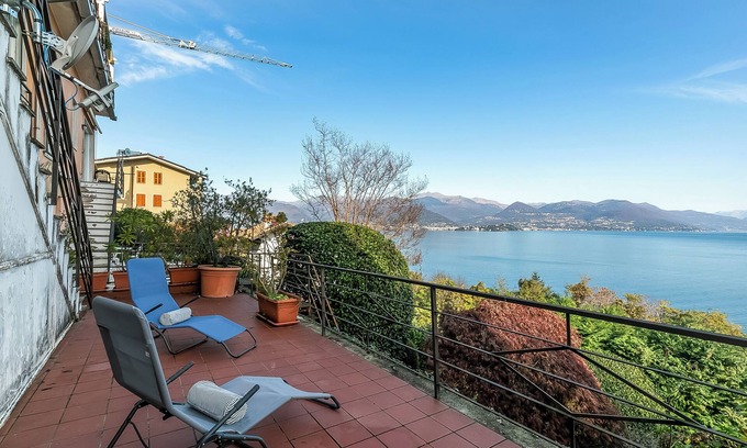 Stresa Apartment | Infinity Lake View Terraced Casa, Stresa, Italy