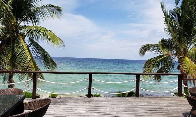 San Juan Bed & Breakfast | Relax at Infinity Sands Resort with Pool and Restaurant Access