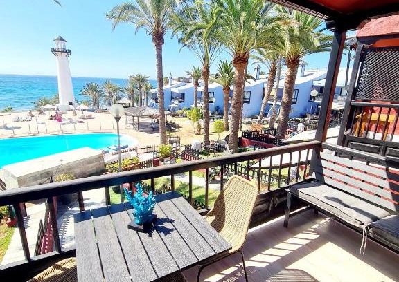 Playa del Aguila House | Infinity View: Oceanfront Paradise with Top Reviews