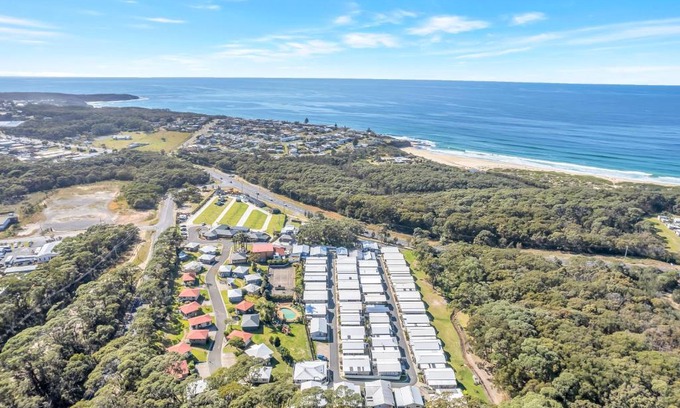 Ulladulla Resort | Discover Ingenia Holidays Ulladulla: Oceanfront with Spa