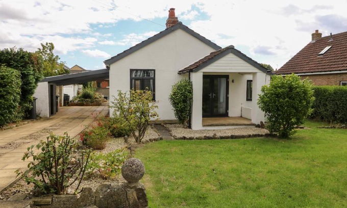 Ripon House | Inglenook: A 4-Star Retreat for Families and Pets
