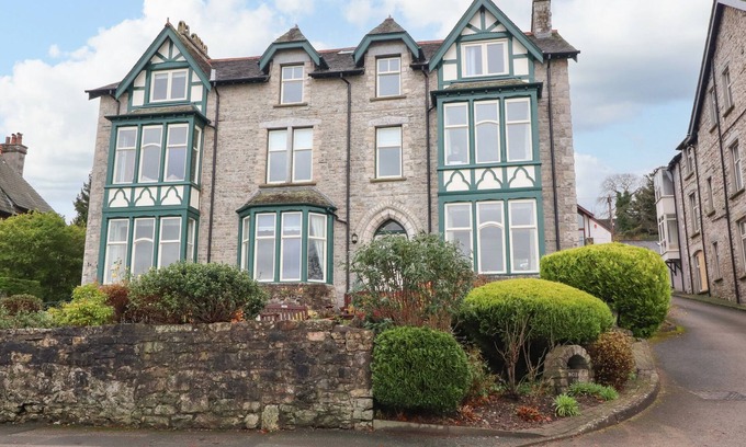 Arnside Cottage | Experience Inglewood Court: Garden Retreat in Arnside