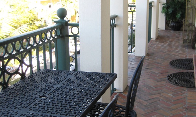 Old Naples Apartment | Ingram Building: Top-Rated Oceanfront Retreat with Pool
