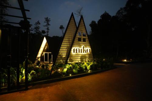 Virajpet Resort | Seaside Serenity at Inika: Pool, Oceanfront Views Await