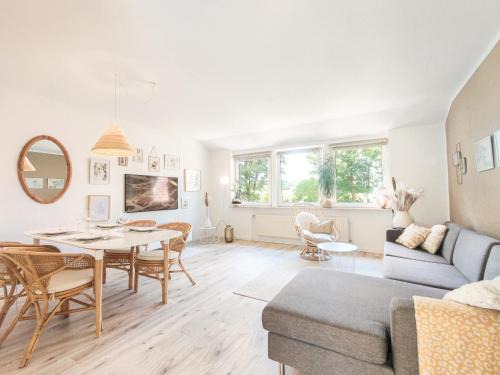 Rosengarten Apartment | Tranquil INIKAMA - Bohemian Apartment in Nature's Embrace