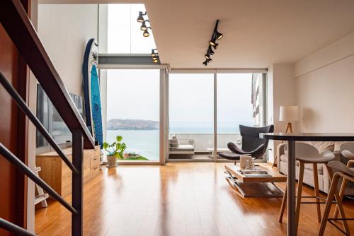 Santa Cruz Apartment | Oceanfront InkaHuset Miraflores with Breakfast & Views