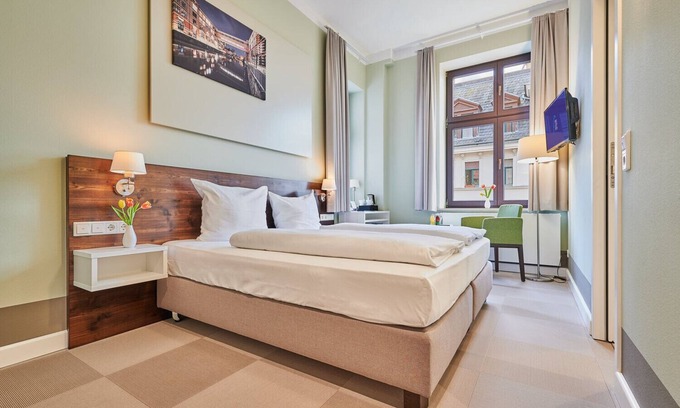 Lindenau Hotel | Accessible Comfort at Inklusionshotel PHILIPPUS Leipzig