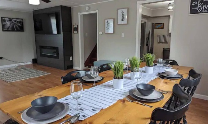Geneva House | Inland Breeze: Family-Friendly Retreat Near Lake Attractions