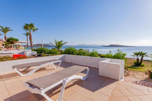 San Javier Apartment | Experience Soling 63: Oceanfront Bliss with Pet-Friendly Perks