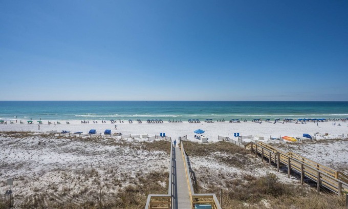 Clipper Cove Condo | Beachfront Bliss at Inn at Crystal Beach 305: Rated 9.6