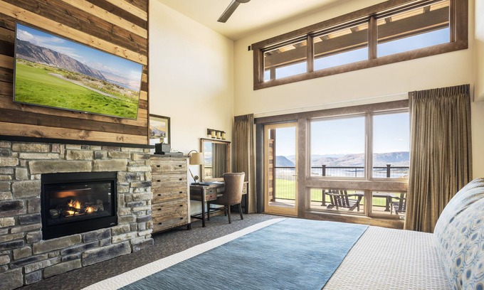 Brewster Hotel | Eco-Friendly Inn at Gamble Sands: Guest Rated 9.8/10
