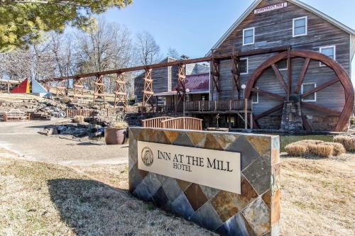 Johnson Hotel | Top-Rated Inn at the Mill: Family-Friendly & Accessible Stay
