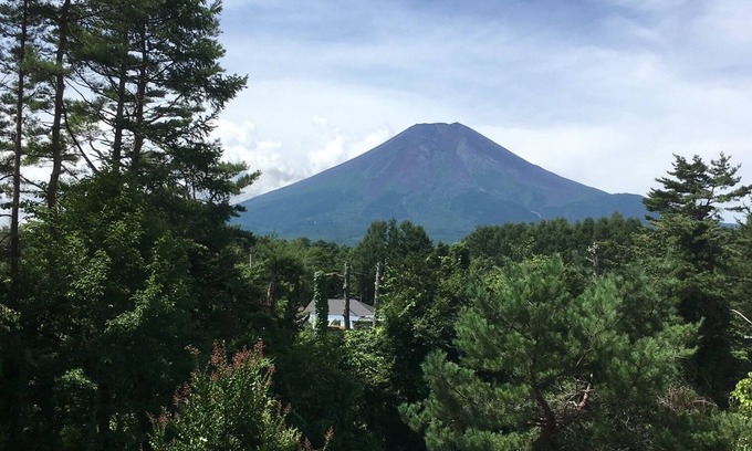 Oshino House | Family-Friendly Stay at Inn Fujitomita with Pool Access