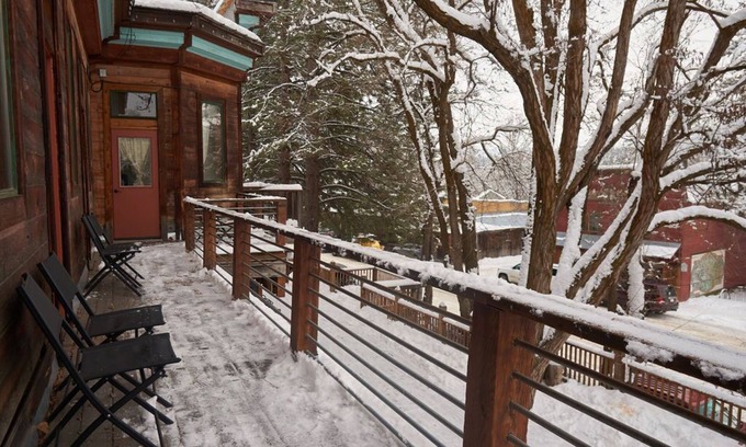 Winthrop House | Cozy Inn in Winthrop: Enjoy AC, WiFi & Nearby Attractions