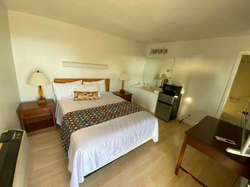 McDermitt Hotel | Pet-Friendly Retreat at Inn On 95 McDermitt