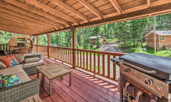 Cloudcroft House | Inn the Clouds: Guest Rated 9.8 with Spa and Pet Friendly