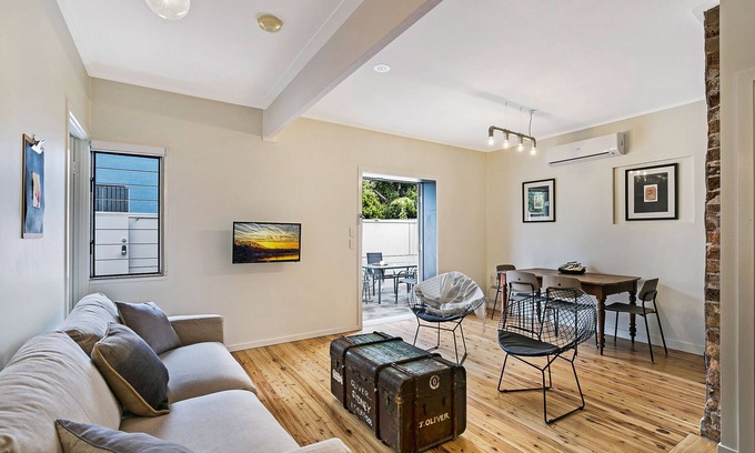 Toowoomba Apartment | Stylish Inner City Two-Bedroom Apartment with Spa & Hot Tub