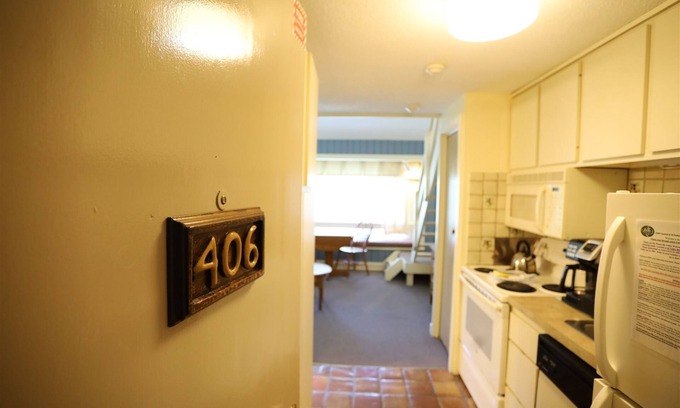 Waterville Valley Condo | Comfortable Loft at Inns of Waterville Valley with Amenities