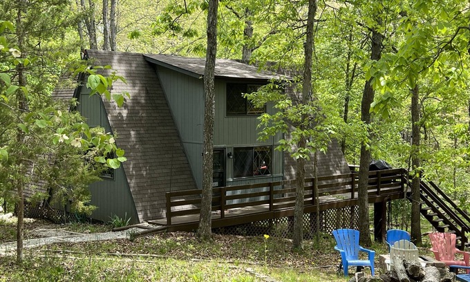 Innsbrook Ski Chalet | Innsbrook Lakefront A-Frame: Relax, Fish, Kayak & Hike