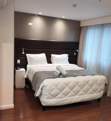 Vila Nova Conceicao Apartment | Relax at INNSiDE by Mercure Vila Olimpia with Pool Access