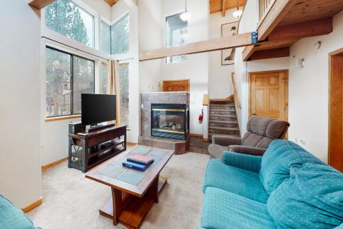 Zephyr Cove House | Discover Inntopia: Family-Friendly Stay with Pool & Hot Tub